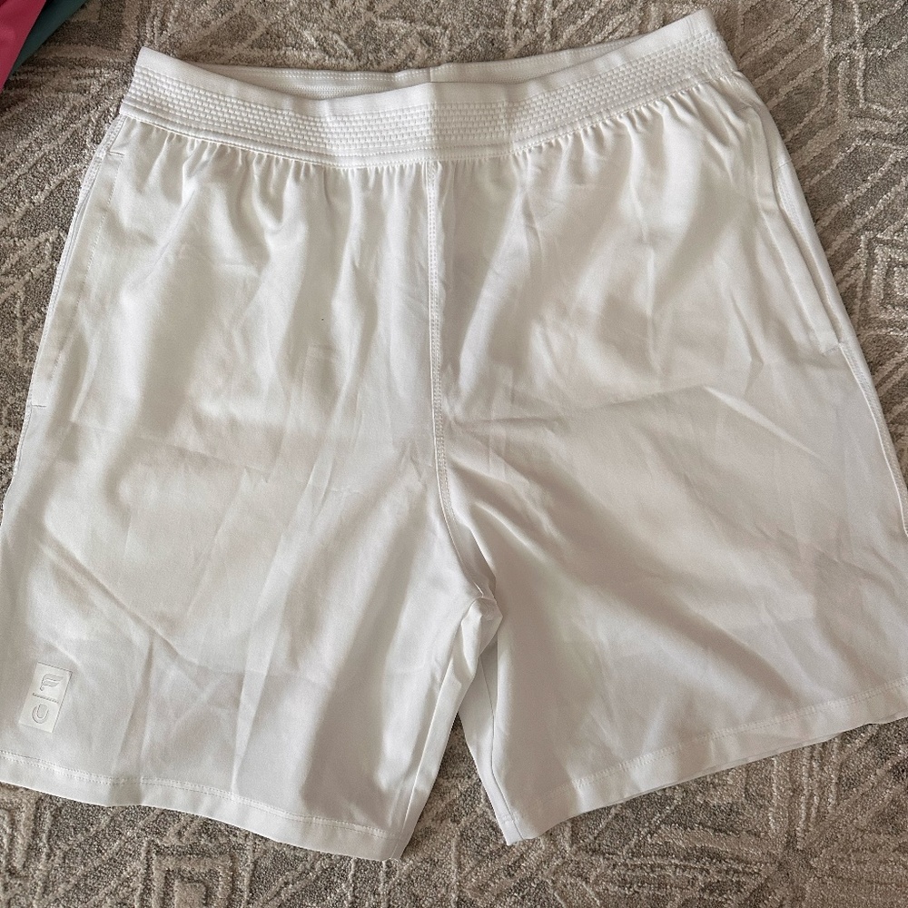 Fabletics 7" Fundamental Short (Lined)
